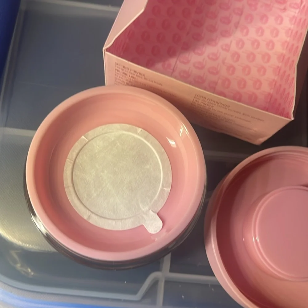 Kylie translucent Setting Powder